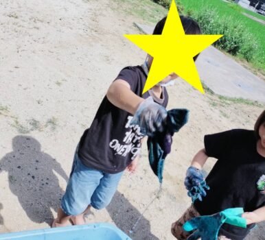 7/23（日）に子どもたちが藍染をしました。